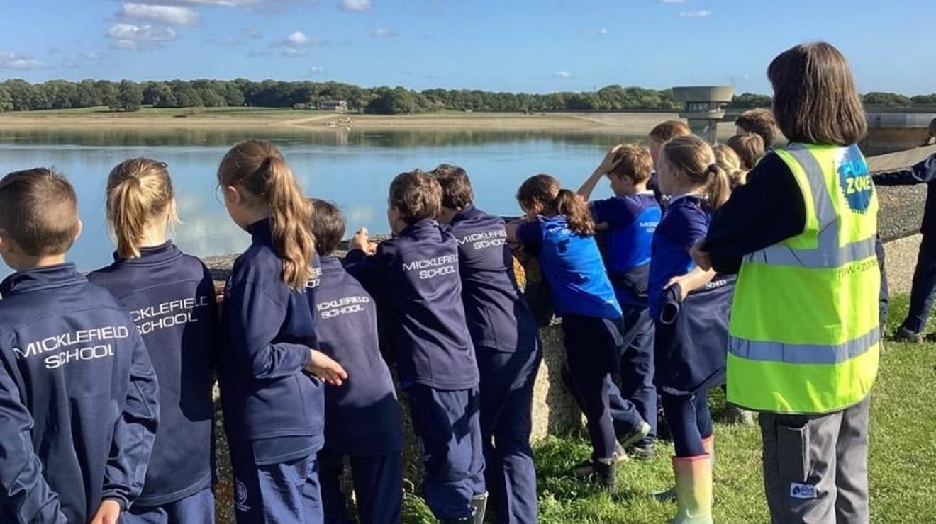 Children at the reservoir on a Flow Zone education programme excursion